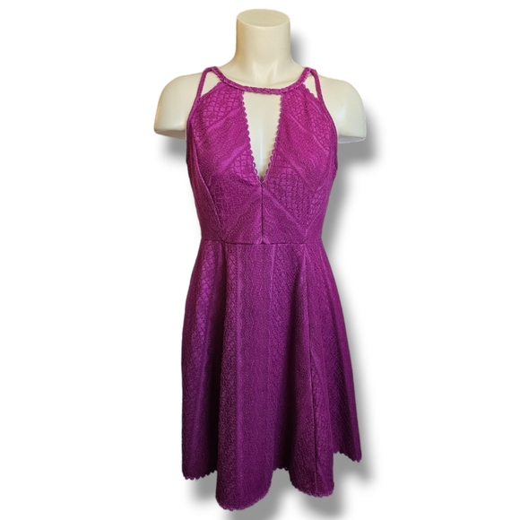 Free People Missed Connections Fit and Flare Mini Dress Fuchsia Crochet Lace 8 - Picture 2 of 7